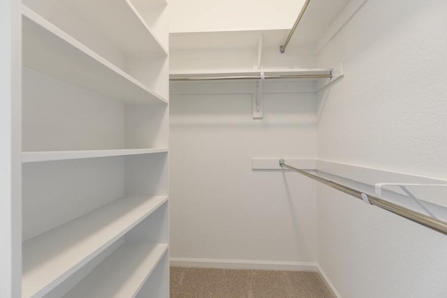 Walk in Closet Bed 1 - 1501 Waitsel Dr