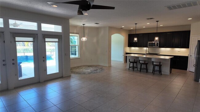 Building Photo - 8764 Lookout Pointe Dr