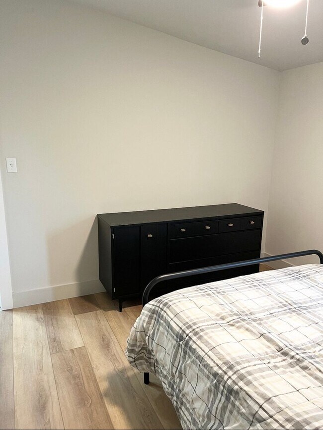 Building Photo - 48 S Hoernerstown Rd