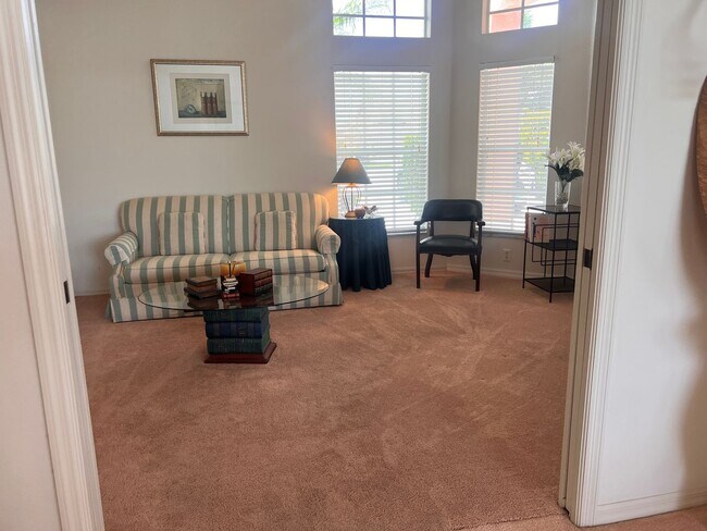 Building Photo - 2BR+Office with sleeper/2BA Single Family ...