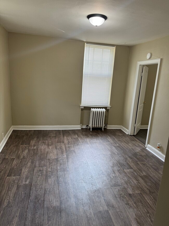 Building Photo - 7416 Harwood Ave