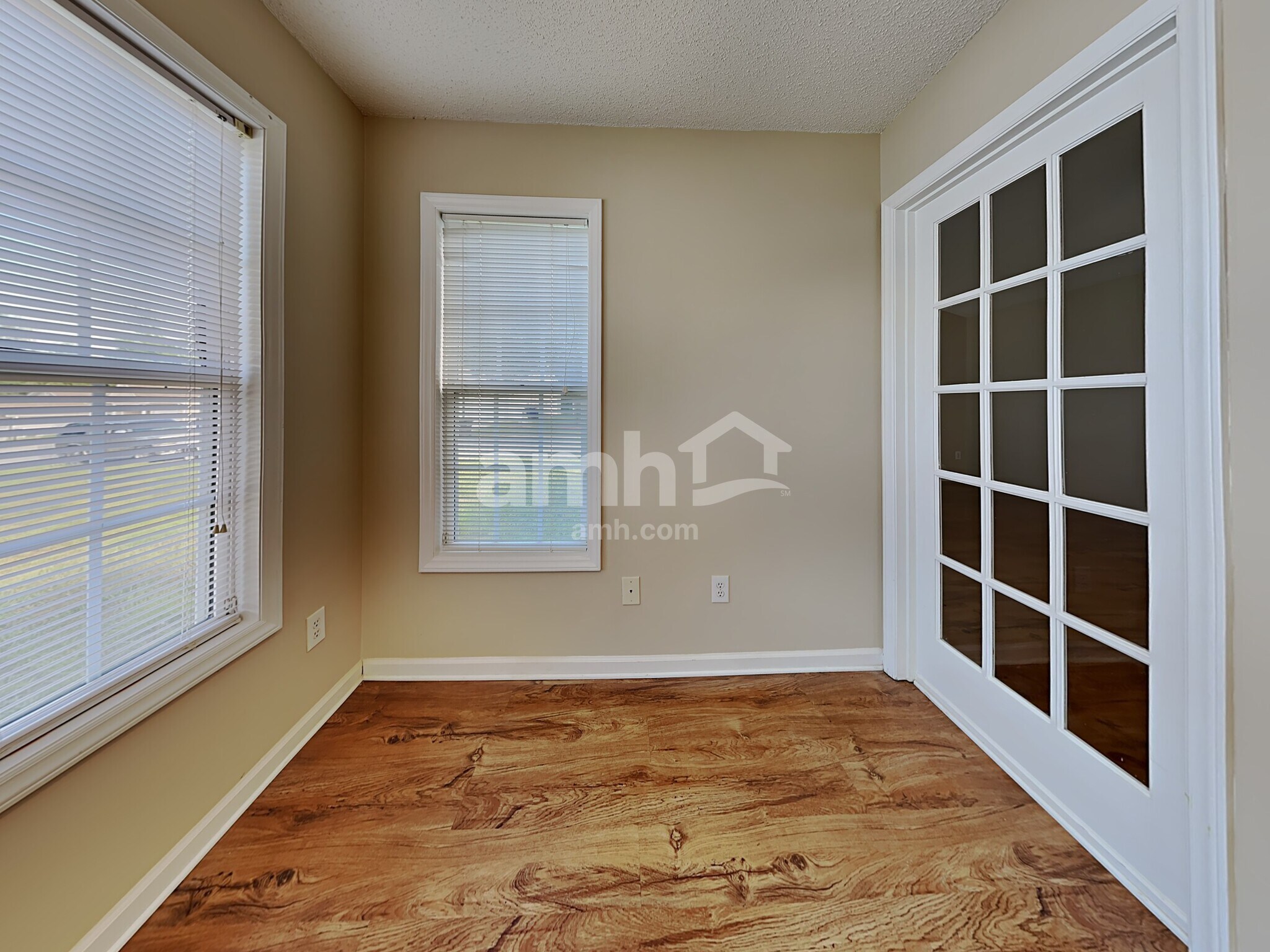 Building Photo - 160 Charlotte Ct