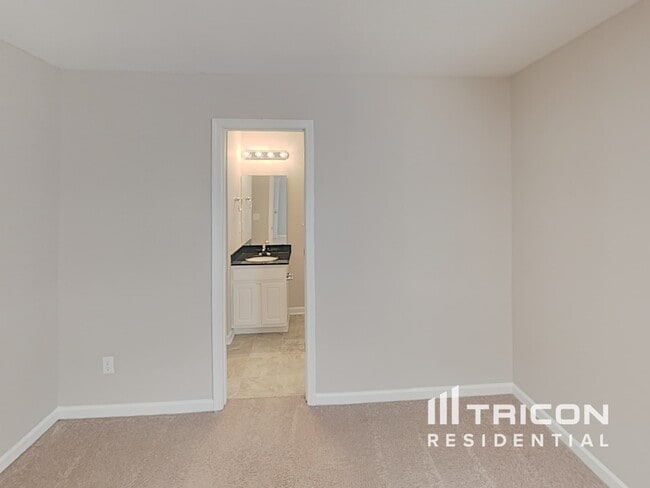 Building Photo - 1576 Rabon Farms Ln