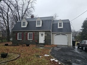 Building Photo - 329 Alps Rd