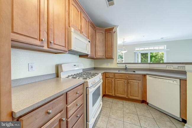 Building Photo - 13024 Cabin Creek Rd