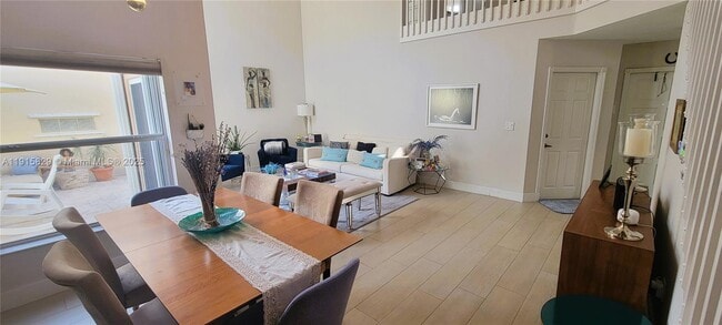 Building Photo - 1055 Yellow Birch Terrace