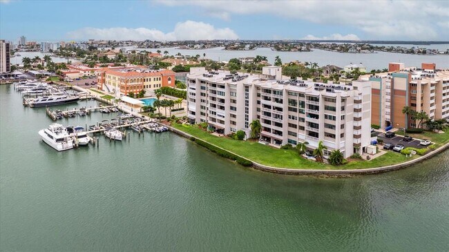 Building Photo - 450 Treasure Island Causeway