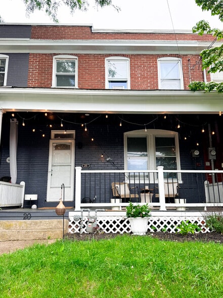 Primary Photo - 20 E Liberty St