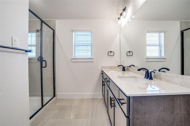 Building Photo - 4417 Cave Spgs St