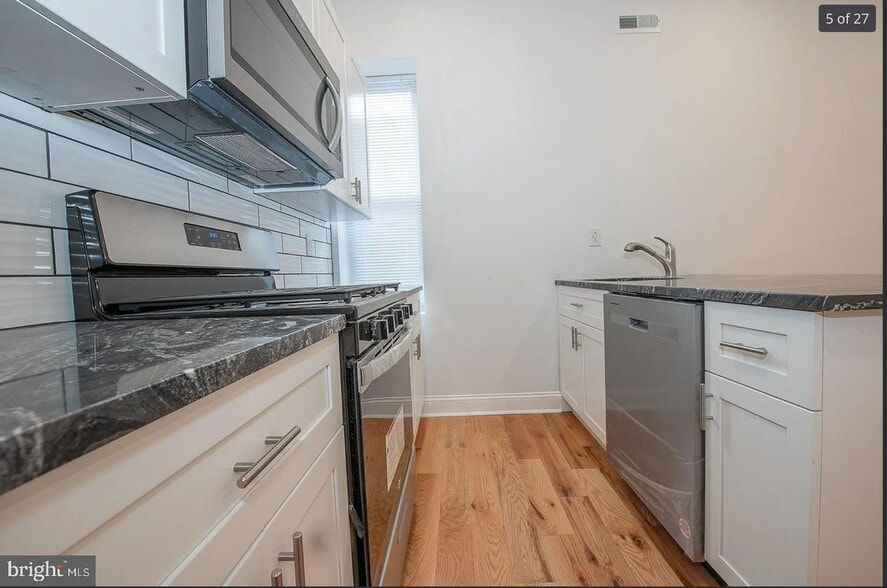 Building Photo - 413 S 55th St