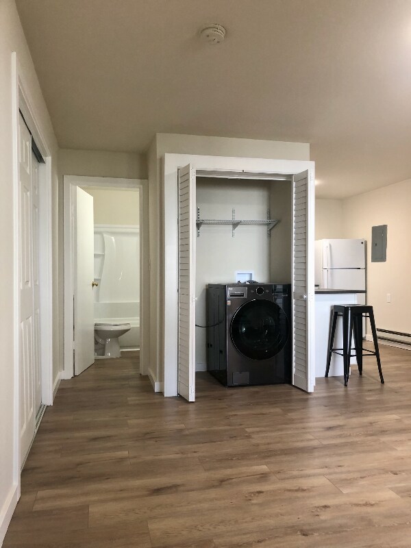 Building Photo - 3604 NE 73rd Pl