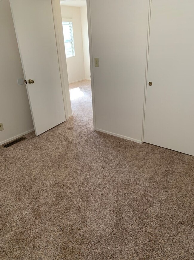 Building Photo - Beautiful Spring Meadows Home