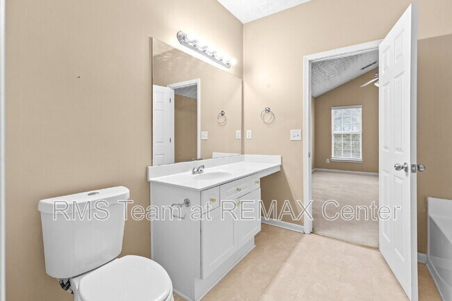 Building Photo - 4932 Vireo Dr