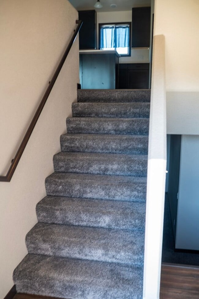 Building Photo - * GAME-CHANGING-MOVE-IN-SPECIAL * 4 Bedroom, 3 Bathroom with Office for Rent