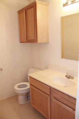 Building Photo - 1424 Walters Dr