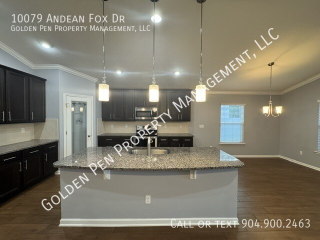 Building Photo - 10079 Andean Fox Dr