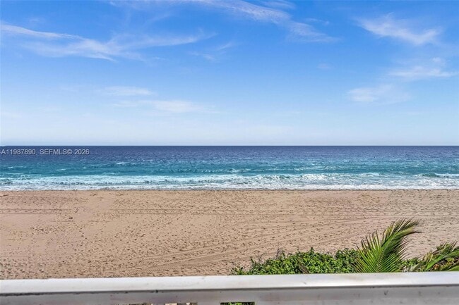 Building Photo - 4144 El Mar Dr