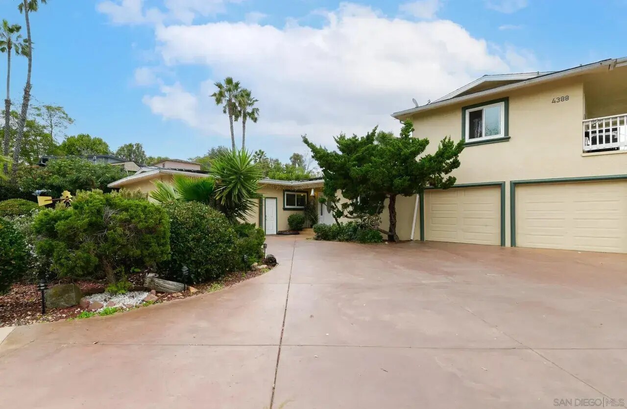 Building Photo - 4388 Bellflower Dr