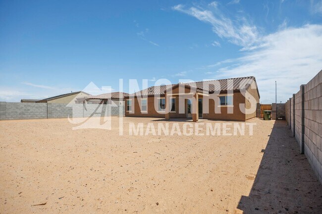 Building Photo - Beautiful Brand New Home with a View