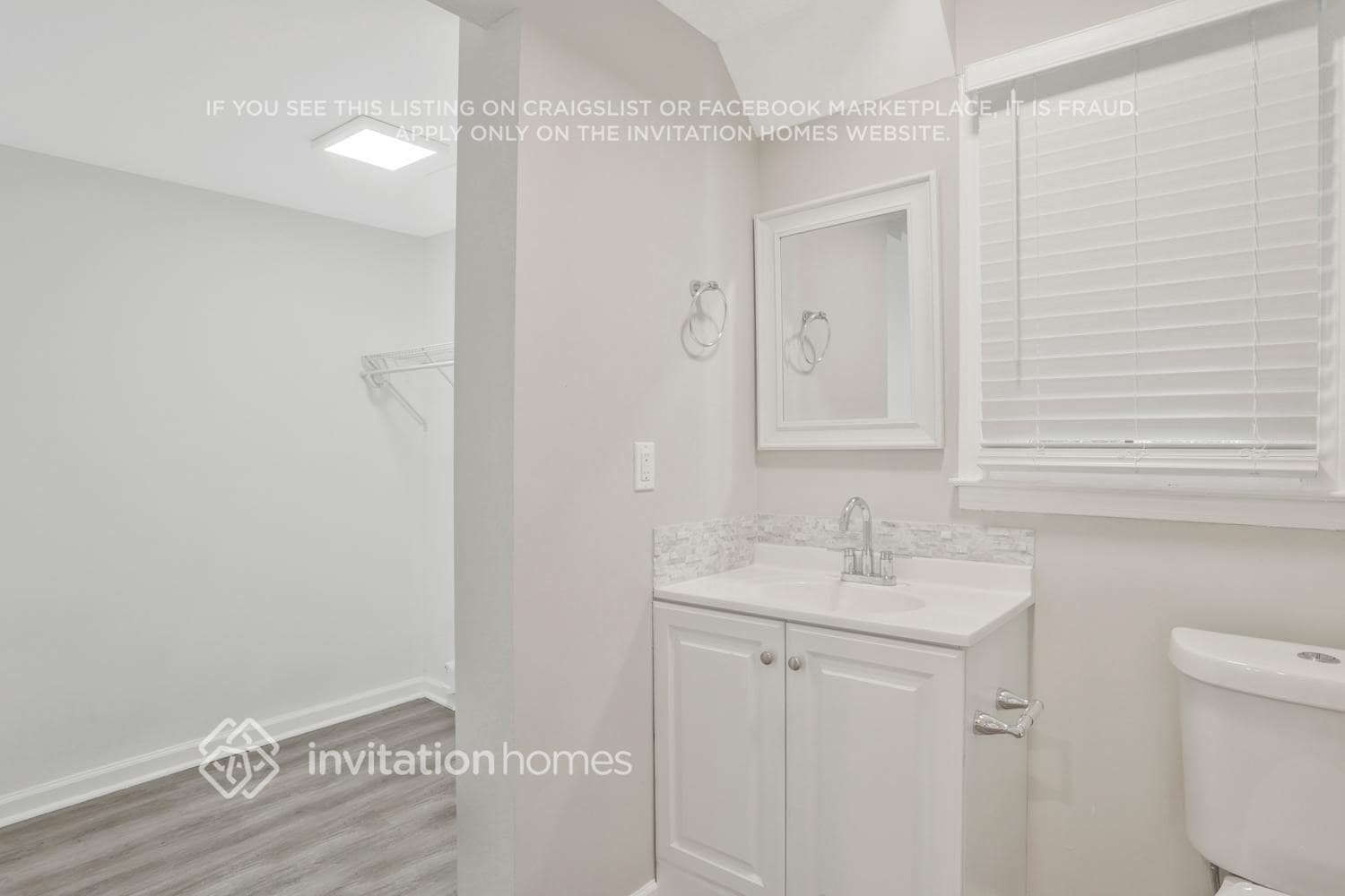 Building Photo - 3049 Larkspur Cir SW