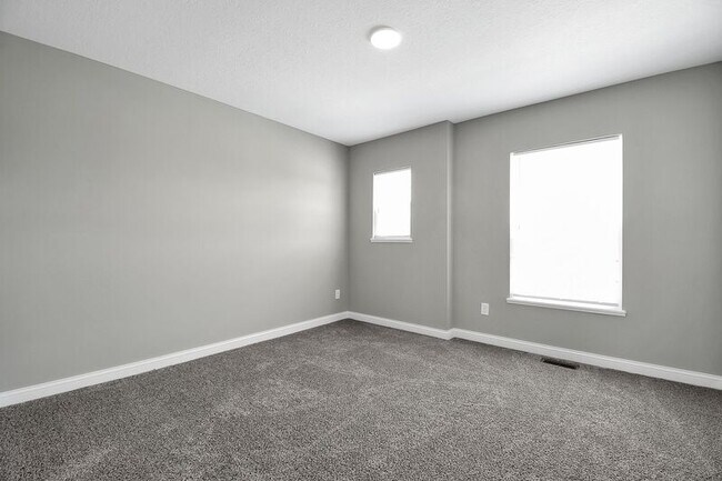 Building Photo - 568 Wellington Cross Drive