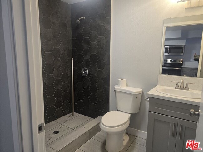 Building Photo - 4929 Lynnfield St