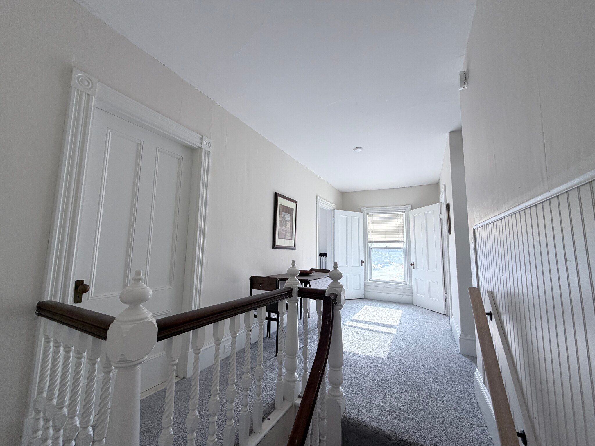 Building Photo - 16 Parkview Ave