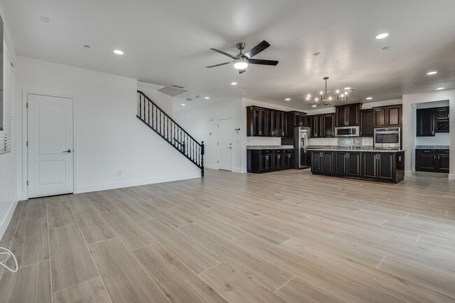 Building Photo - Welcome to your dream home located in the prestigious guard-gated community of Tuscany in Henderson!