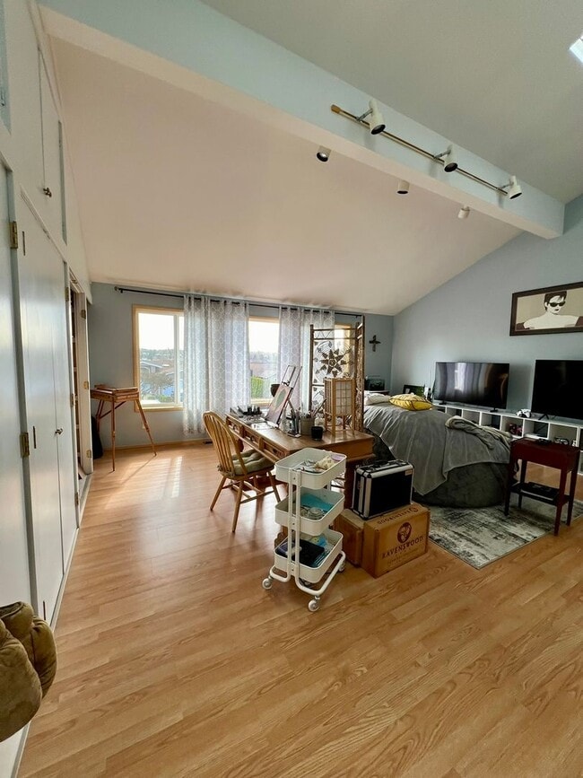 Building Photo - 3 Bd., 2 Ba., in Birch Bay Sea Links Gated Community