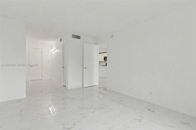 Building Photo - 406 NW 68th Ave