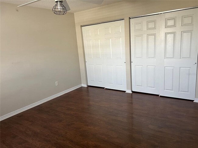 Building Photo - 1033 Willow Dr