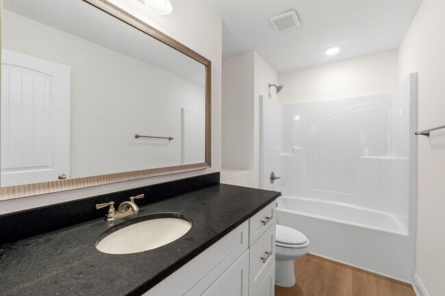 Building Photo - 2221 Archer Ln