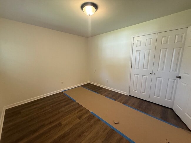 Building Photo - Norfolk Highlands