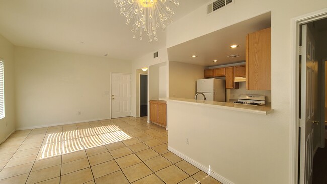 Building Photo - Condo in Southwest Las Vegas