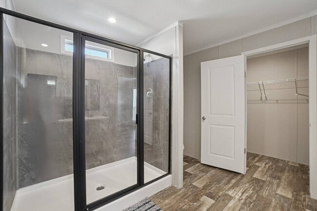 Building Photo - 1605 American Dr