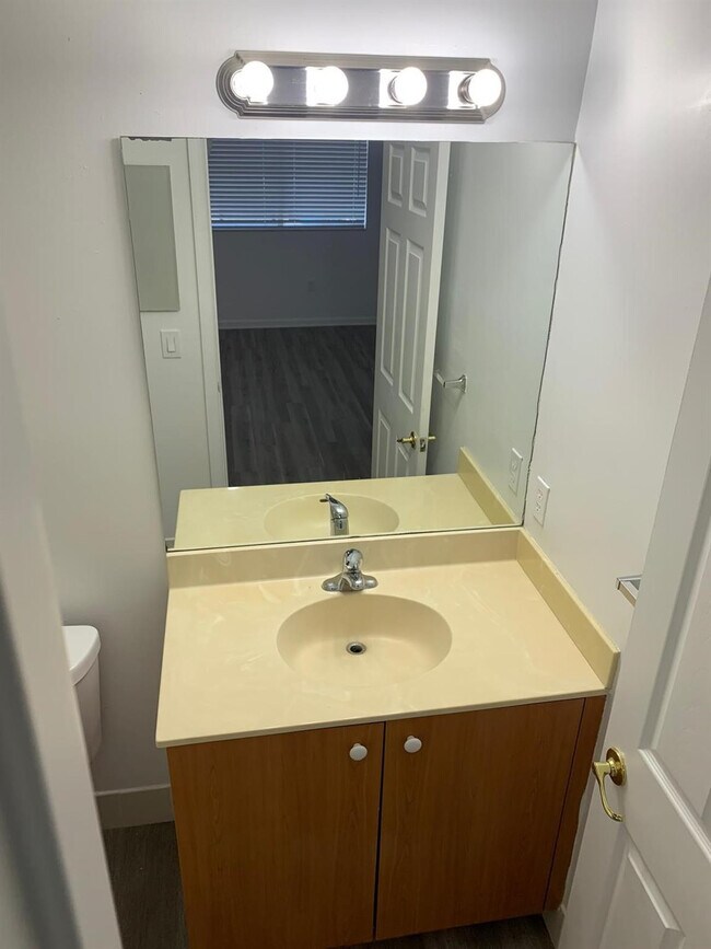 Building Photo - 2663 SW 82nd Ave