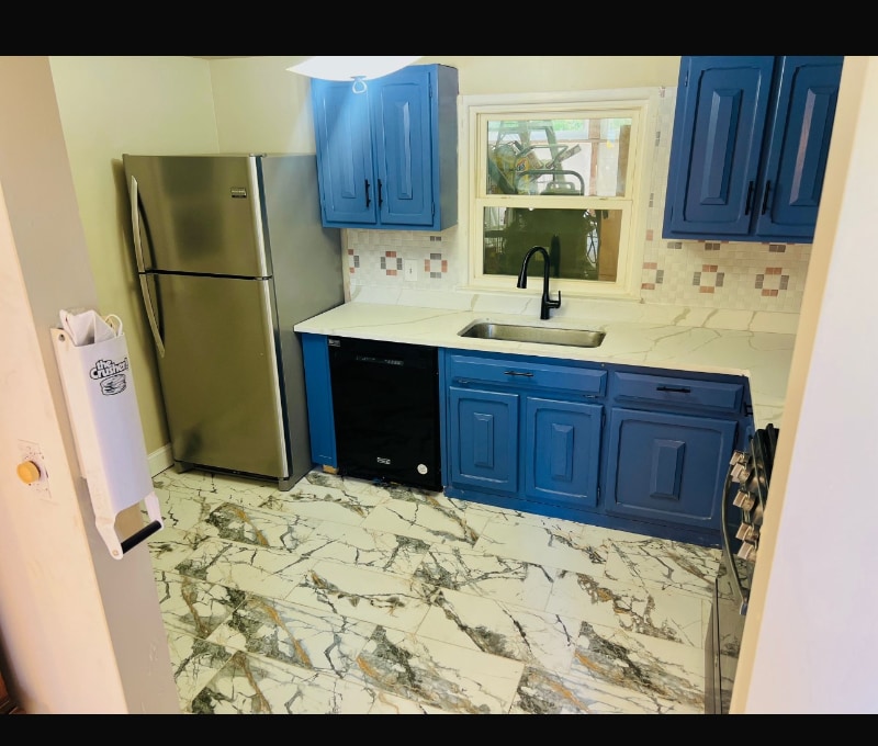 Building Photo - 15012 Cordell Ave