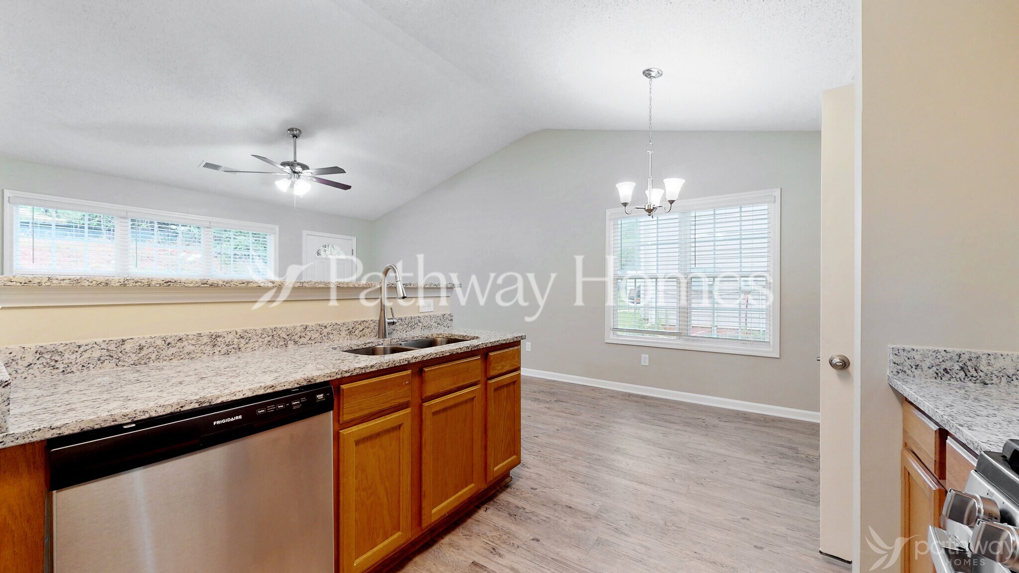 Building Photo - 161 Greystone Cir