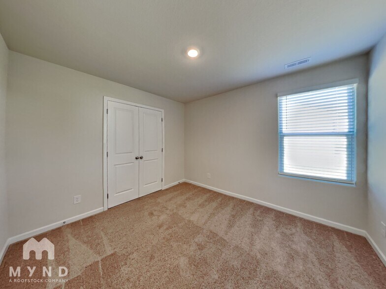 Building Photo - 79 Taverners Ln