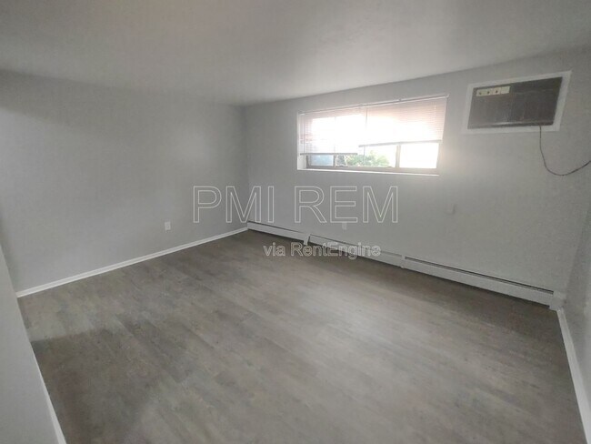 Building Photo - 14421 Triskett Rd