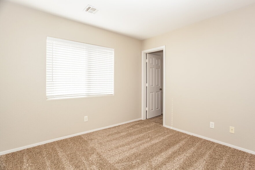 Building Photo - 8124 Lilac Harbor Ct