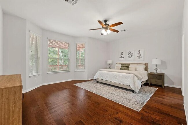 Building Photo - 703 S Frontier Ln