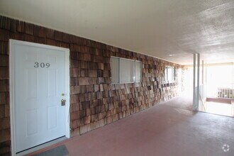 Building Photo - Bayfront Living Minutes from Downtown, NAS...
