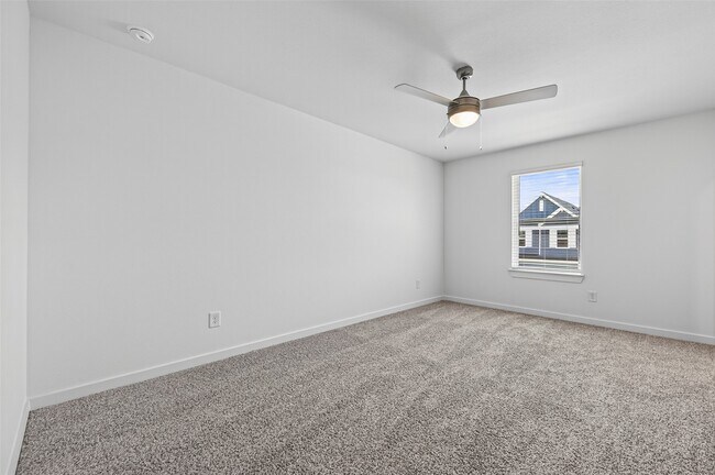 Building Photo - 3511 Goldfinch Wds Dr