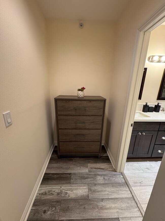 Building Photo - 3935 Inglewood Blvd