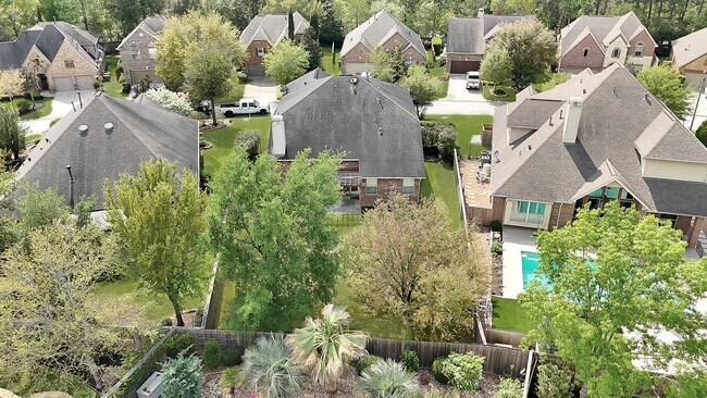 Building Photo - 130 S Vershire Cir