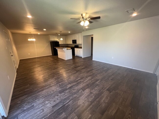 Building Photo - AVAILABLE NOW! 3 bedroom 2 bathroom 2 car garage in Cooper ISD
