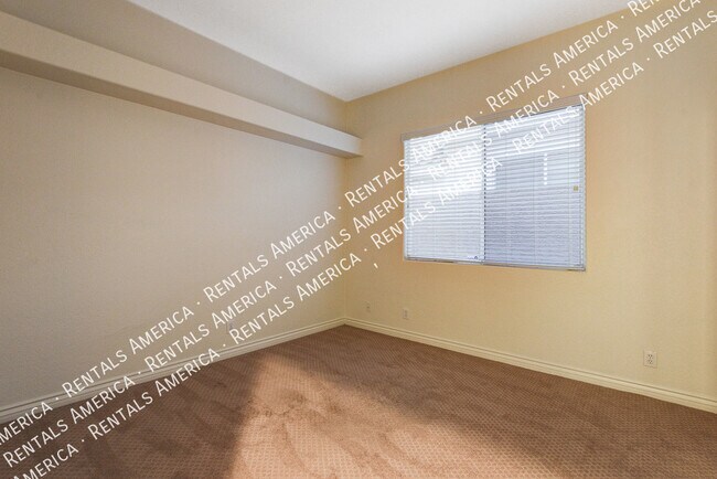 Building Photo - 8960 Echo Ridge Dr