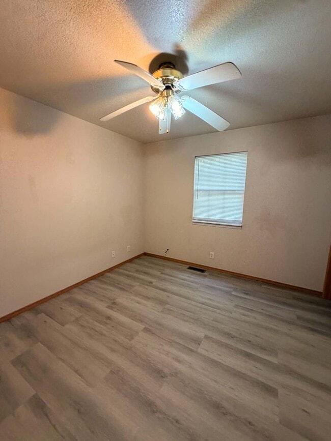 Building Photo - 4563 E Zora St