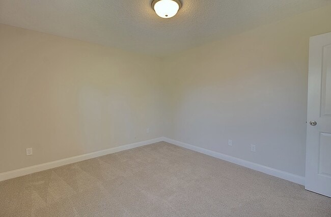 Building Photo - 35 Perlieu Ct